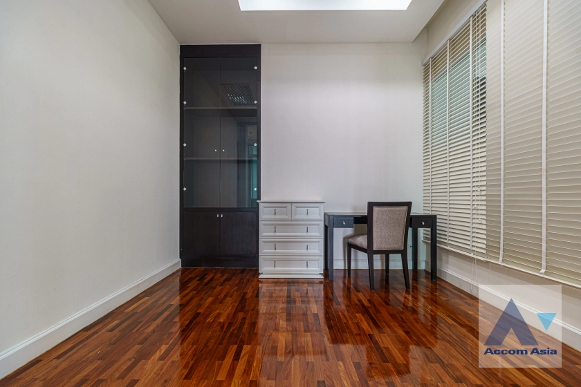 14  4 br Apartment For Rent in Sukhumvit ,Bangkok BTS Asok - MRT Sukhumvit at Elegant place for a Pet Friendly AA37535