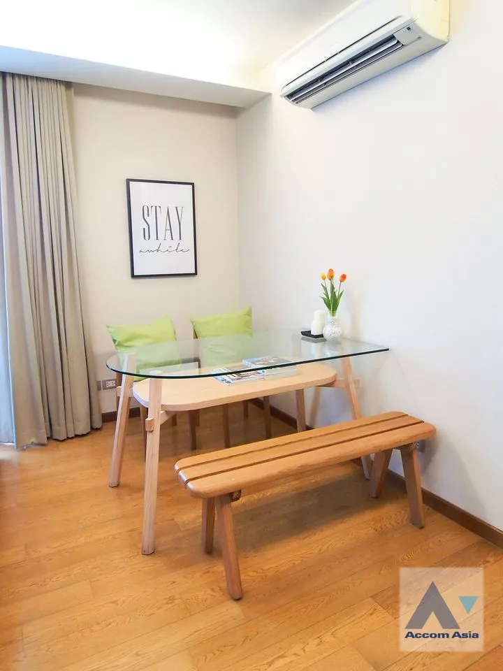  1 Bedroom  Condominium For Rent in Sukhumvit, Bangkok  near BTS Phrom Phong (AA37653)