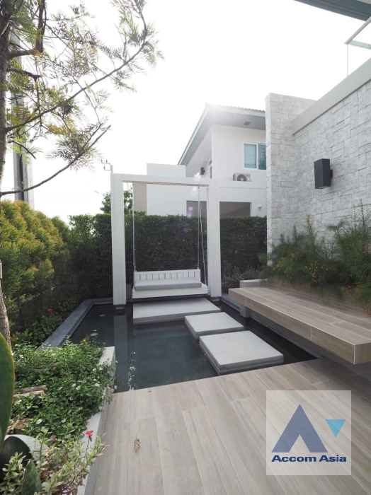 8  4 br House For Rent in Pattanakarn ,Bangkok  at Munthana Bangna - Wongwean AA37654