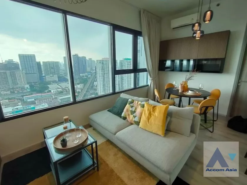  KnightsBridge Prime Ratchayothin Condominium  2 Bedroom for Rent   in Phaholyothin Bangkok