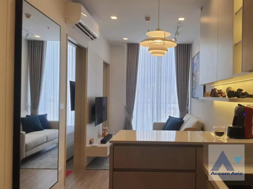  1 Bedroom  Condominium For Rent in Sukhumvit, Bangkok  near BTS Phrom Phong (AA37679)