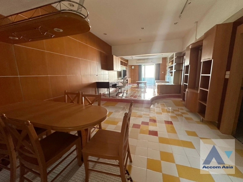  2 Bedrooms  Condominium For Rent in Sukhumvit, Bangkok  near BTS Phrom Phong (AA37703)