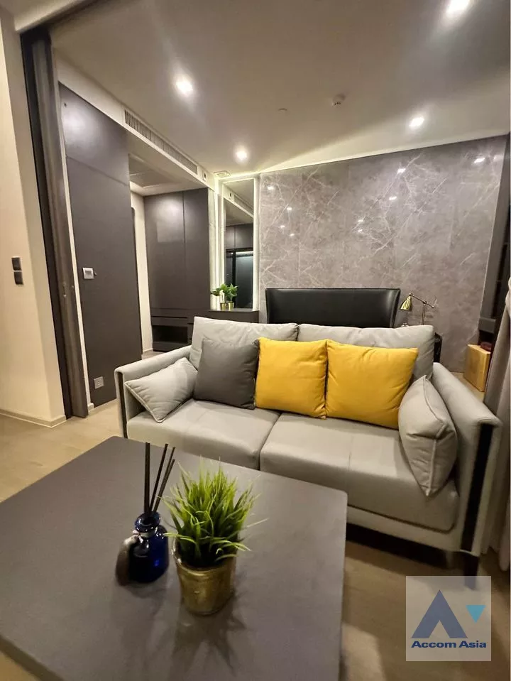  1 Bedroom  Condominium For Rent in Sukhumvit, Bangkok  near BTS Asok - MRT Sukhumvit (AA37708)