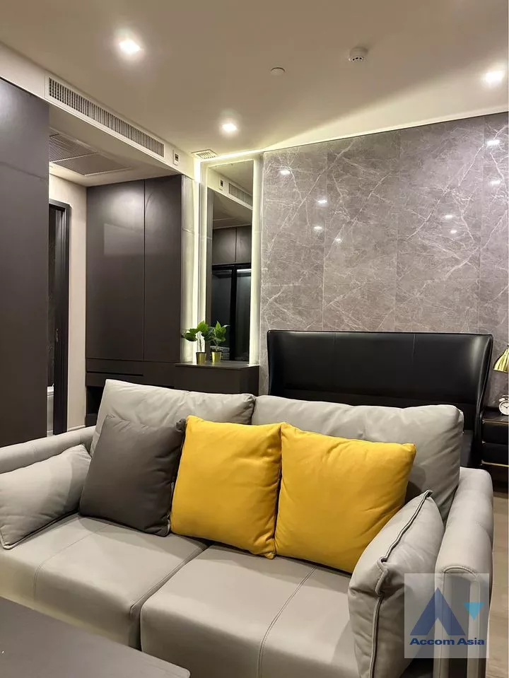  1 Bedroom  Condominium For Rent in Sukhumvit, Bangkok  near BTS Asok - MRT Sukhumvit (AA37708)