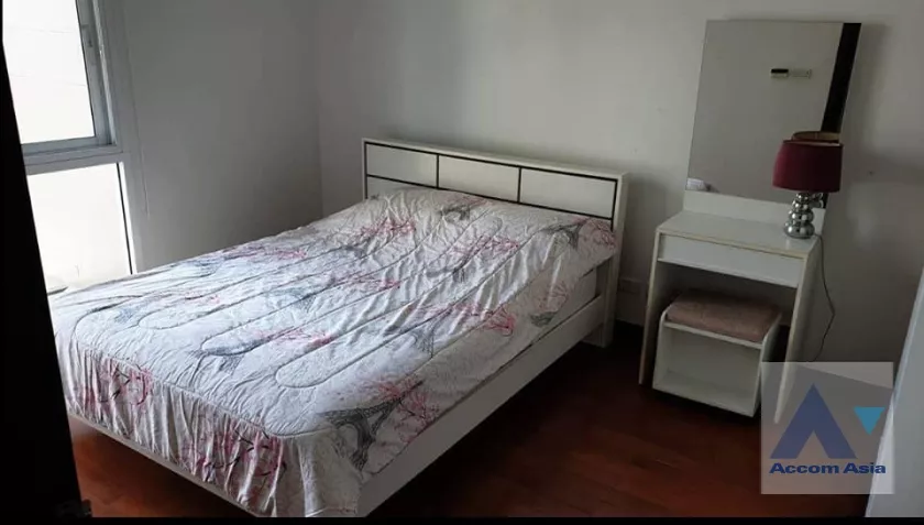  2 Bedrooms  Condominium For Rent in Sukhumvit, Bangkok  near BTS Nana (AA37718)