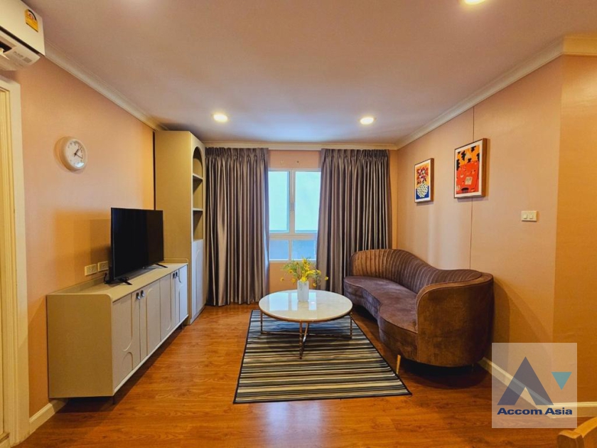  2 Bedrooms  Condominium For Rent in Sukhumvit, Bangkok  near BTS Phrom Phong (AA37778)