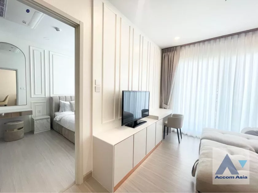  1 Bedroom  Condominium For Rent in Silom, Bangkok  near MRT Sam Yan (AA37934)