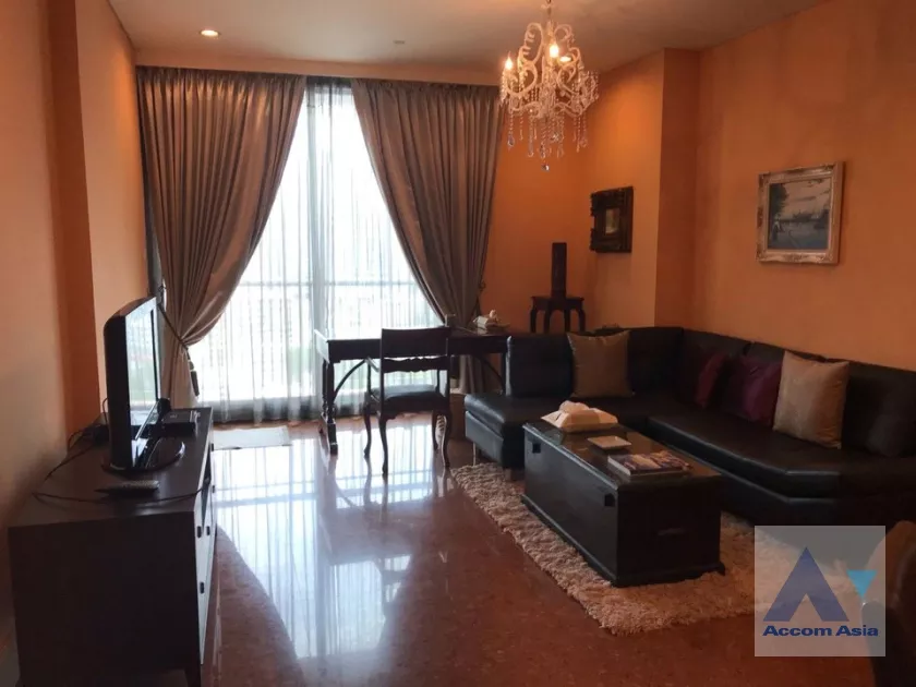  2 Bedrooms  Condominium For Rent in Sukhumvit, Bangkok  near BTS Phrom Phong (AA37940)