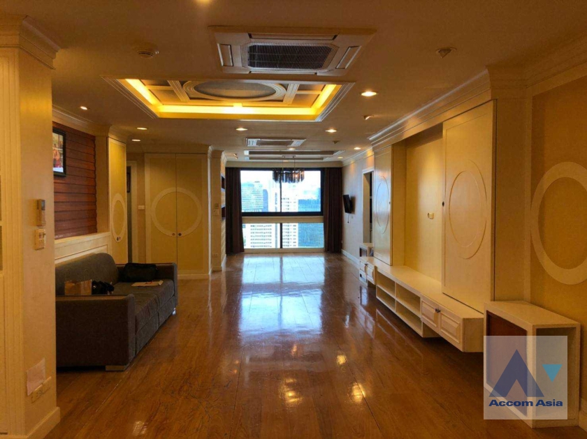  3 Bedrooms  Condominium For Rent in Sukhumvit, Bangkok  near BTS Phrom Phong (AA37981)