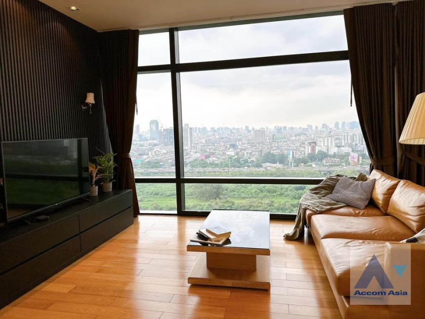  2 Bedrooms  Condominium For Rent in Ploenchit, Bangkok  near MRT Phetchaburi (AA38106)