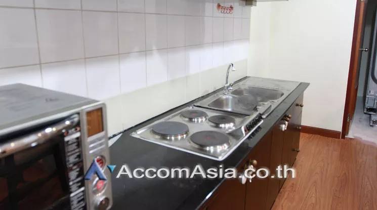  2 Bedrooms  Condominium For Rent in Sukhumvit, Bangkok  near BTS Phrom Phong (25242)