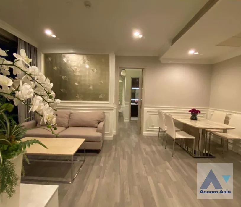  2 Bedrooms  Condominium For Rent in Sathorn, Bangkok  (AA38221)