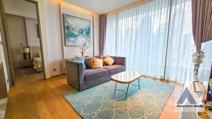  1 Bedroom  Condominium For Rent in Silom, Bangkok  near MRT Lumphini (AA38233)