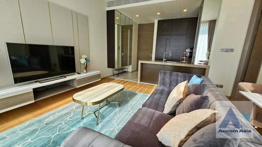  1 Bedroom  Condominium For Rent in Silom, Bangkok  near MRT Lumphini (AA38233)