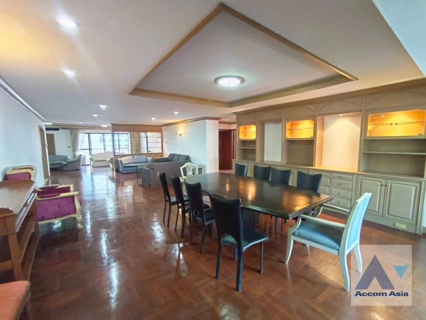  3 Bedrooms  Condominium For Rent in Sukhumvit, Bangkok  near BTS Asok - MRT Sukhumvit (AA38438)