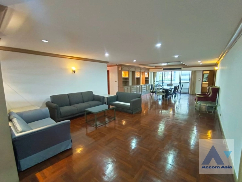  3 Bedrooms  Condominium For Rent in Sukhumvit, Bangkok  near BTS Asok - MRT Sukhumvit (AA38438)