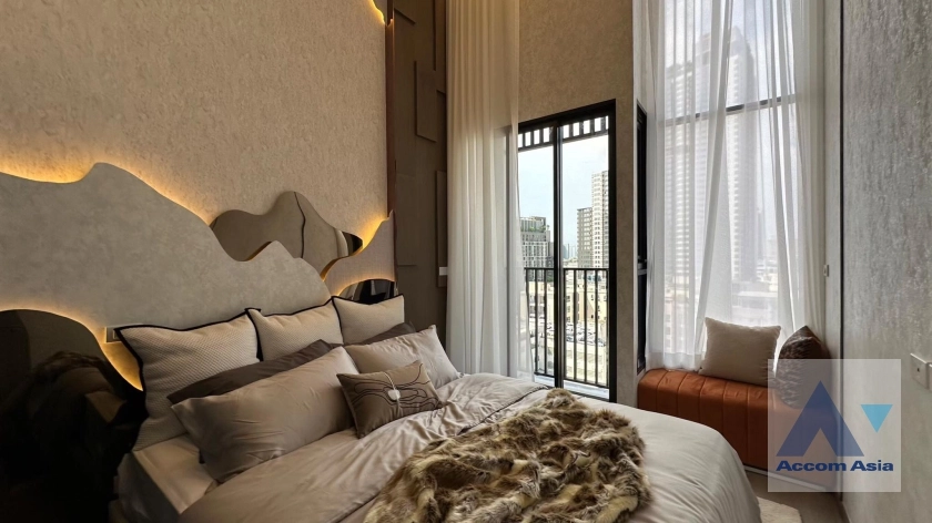  1  2 br Condominium for rent and sale in Ratchadaphisek ,Bangkok  at SOHO Bangkok Ratchada AA38514