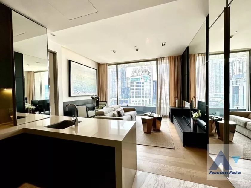  1 Bedroom  Condominium For Rent in Silom, Bangkok  near MRT Lumphini (AA38532)