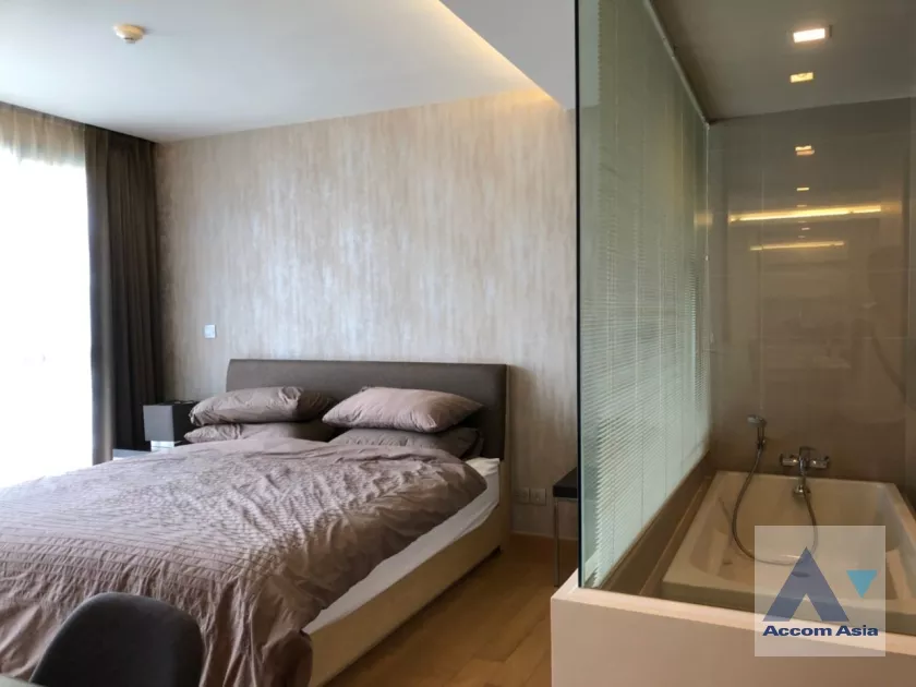  2 Bedrooms  Condominium For Rent in Sukhumvit, Bangkok  near BTS Thong Lo (AA38570)