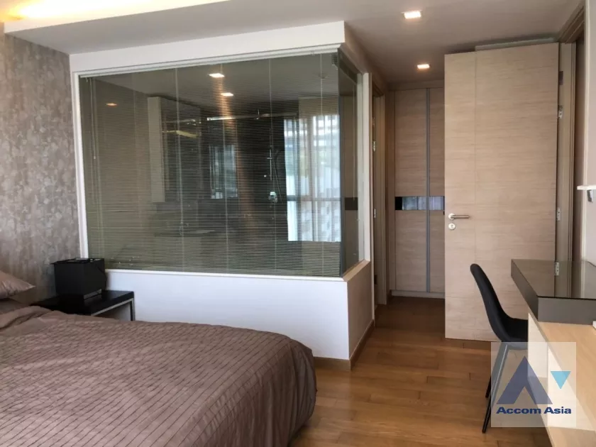  2 Bedrooms  Condominium For Rent in Sukhumvit, Bangkok  near BTS Thong Lo (AA38570)