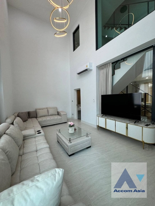  1  3 br House For Rent in Pattanakarn ,Bangkok BTS On Nut at Baan Klang Muang CLASSE Sukhumvit 77 AA38596