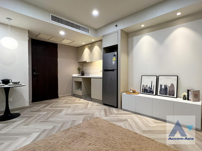  1 Bedroom  Condominium For Rent & Sale in Sukhumvit, Bangkok  near BTS Thong Lo (AA38600)