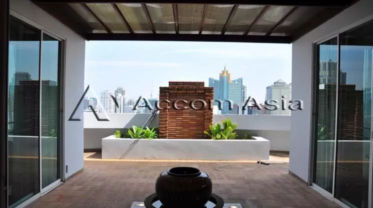 Big Balcony, Pet friendly |  4 Bedrooms  Apartment For Rent in Sukhumvit, Bangkok  near BTS Nana (15284)