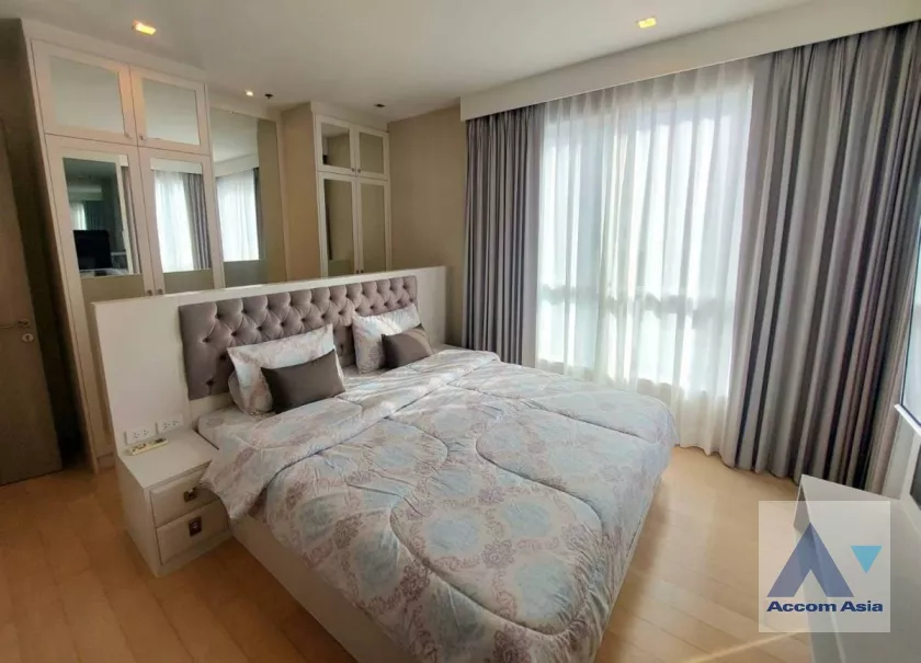  2 Bedrooms  Condominium For Rent in Sukhumvit, Bangkok  near BTS Thong Lo (AA38624)