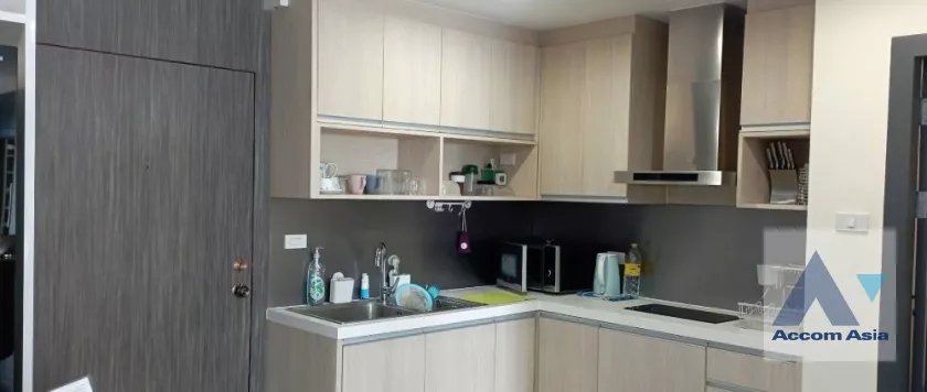  2 Bedrooms  Condominium For Sale in Sukhumvit, Bangkok  near BTS Asok - MRT Sukhumvit (AA38643)