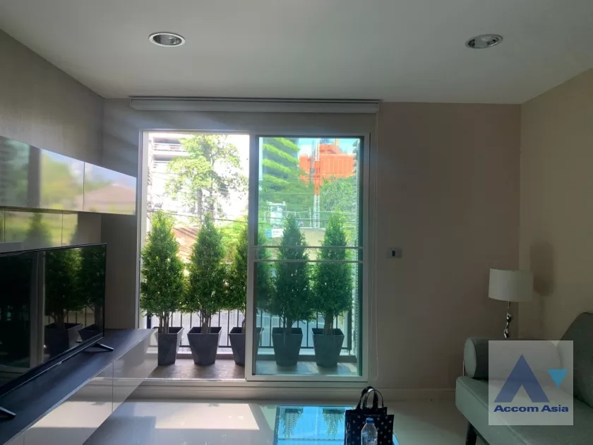  2 Bedrooms  Condominium For Rent & Sale in Sukhumvit, Bangkok  near BTS Phrom Phong (AA38656)