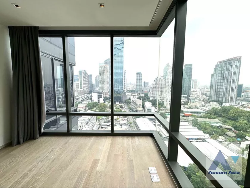  2 Bedrooms  Condominium For Sale in Silom, Bangkok  near BTS Chong Nonsi (AA38666)