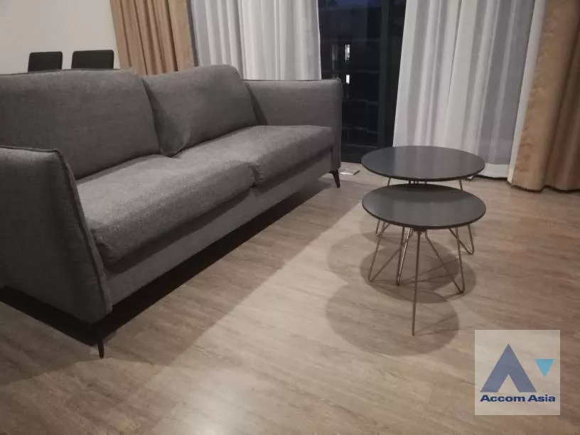  2 Bedrooms  Condominium For Rent in Sukhumvit, Bangkok  near BTS On Nut (AA38685)