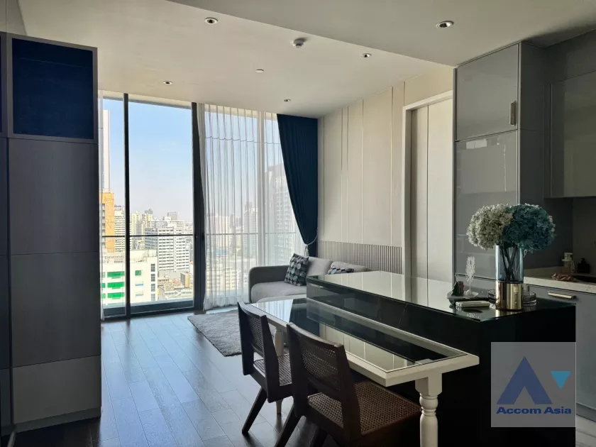  1 Bedroom  Condominium For Rent in Sukhumvit, Bangkok  near BTS Phrom Phong (AA38701)