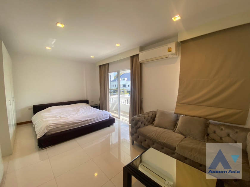 9  4 br Townhouse For Sale in Sukhumvit ,Bangkok BTS Asok - MRT Sukhumvit at Kiarti Thanee City AA38715