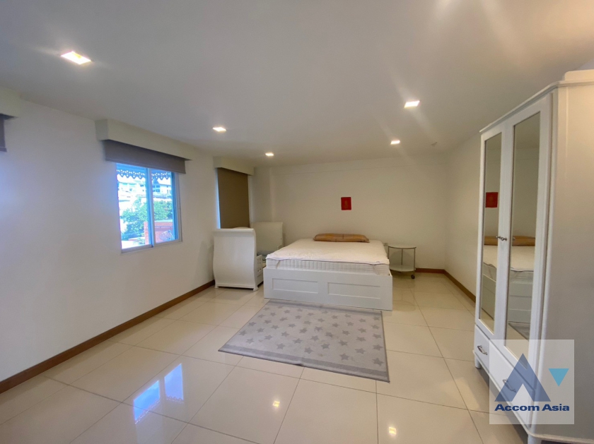 14  4 br Townhouse For Sale in Sukhumvit ,Bangkok BTS Asok - MRT Sukhumvit at Kiarti Thanee City AA38715