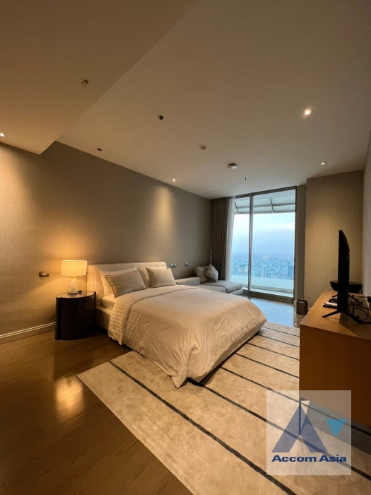 19  3 br Apartment For Rent in Ploenchit ,Bangkok BTS Ratchadamri at Luxury Service Residence AA38752