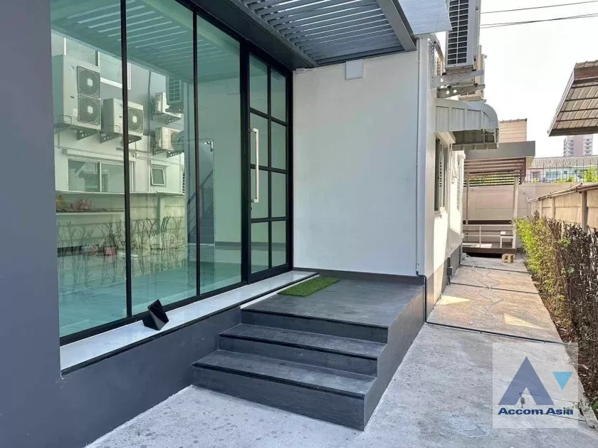 4  6 br Townhouse For Rent in Ratchadaphisek ,Bangkok  at B Square Rama 9 AA38769