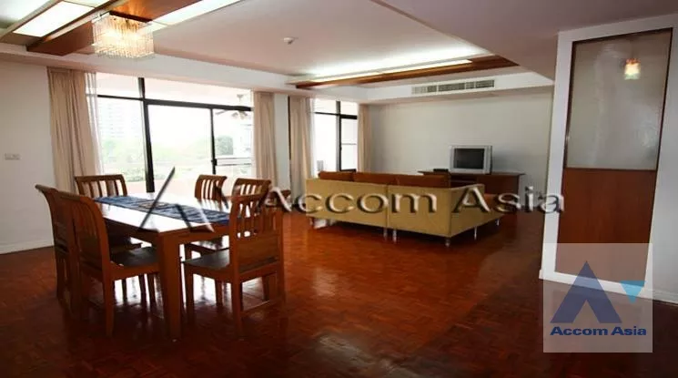 Pet friendly |  3 Bedrooms  Apartment For Rent in Sukhumvit, Bangkok  near BTS Phrom Phong (AA38839)