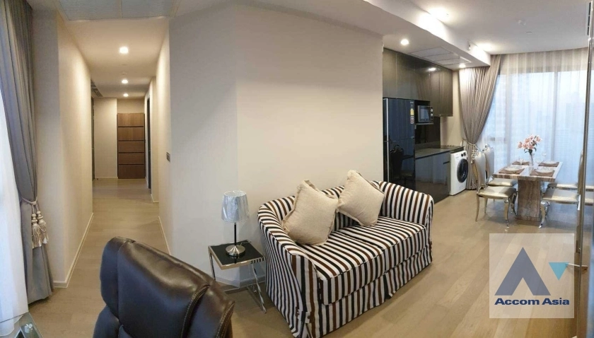  2 Bedrooms  Condominium For Rent in Sukhumvit, Bangkok  near BTS Asok - MRT Sukhumvit (AA38855)