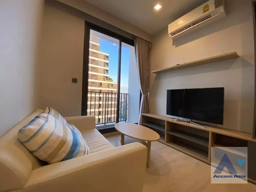  2 Bedrooms  Condominium For Rent in Sukhumvit, Bangkok  near BTS Ekkamai (AA38858)