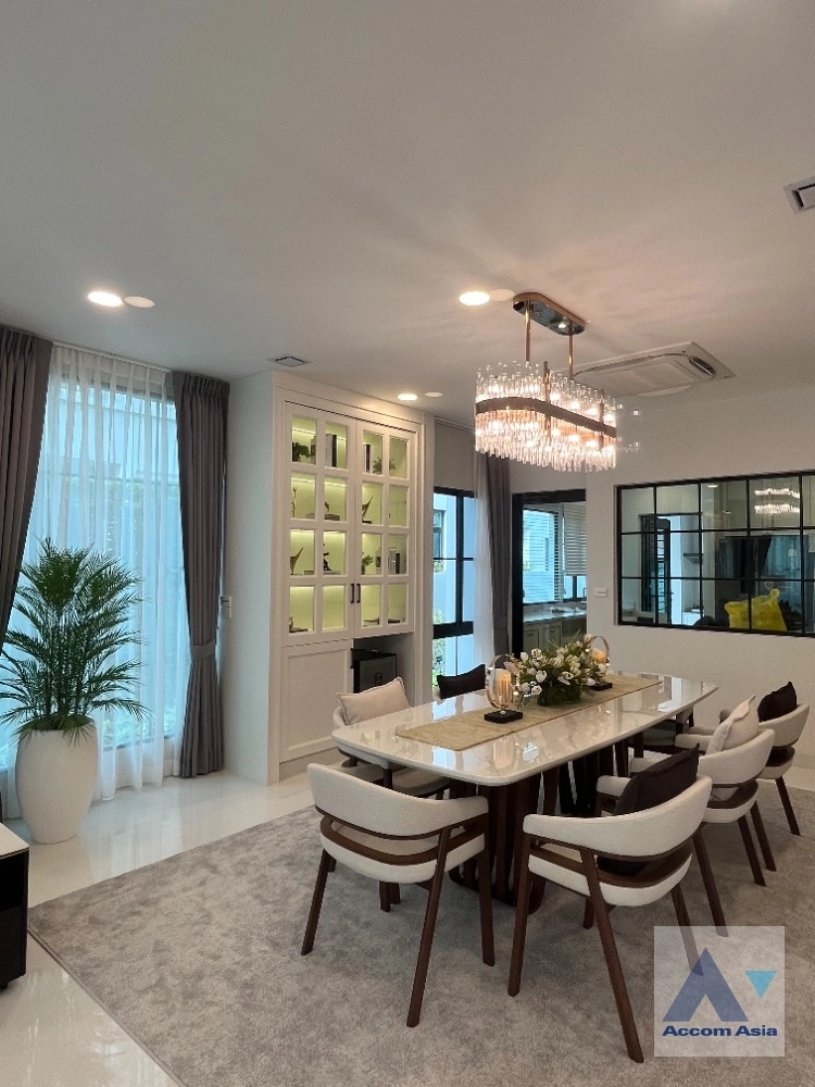 Fully Furnished, Corner Unit, Garden View, Garden, Split-type Air |  4 Bedrooms  House For Rent in Latkrabang, Bangkok  near ARL Ban Thap Chang (AA38859)