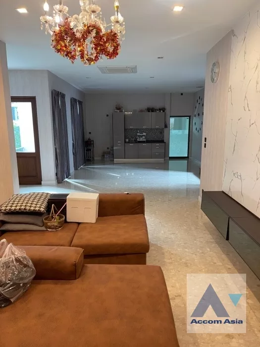 5  4 br House For Sale in Samutprakan ,Samutprakan BTS Bearing at Grand Bangkok Boulevard Sukhumvit AA38863