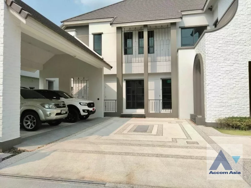  1  4 br House For Sale in Samutprakan ,Samutprakan BTS Bearing at Grand Bangkok Boulevard Sukhumvit AA38863