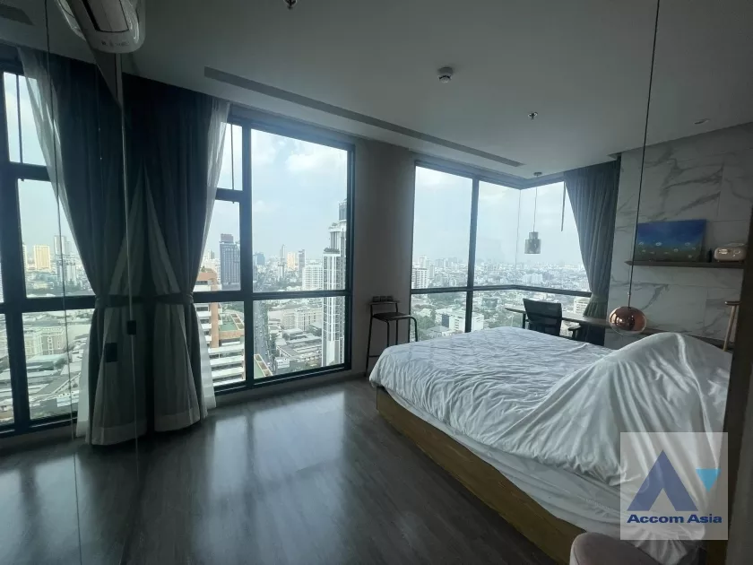  1 Bedroom  Condominium For Rent in Sukhumvit, Bangkok  near BTS Ekkamai (AA38866)