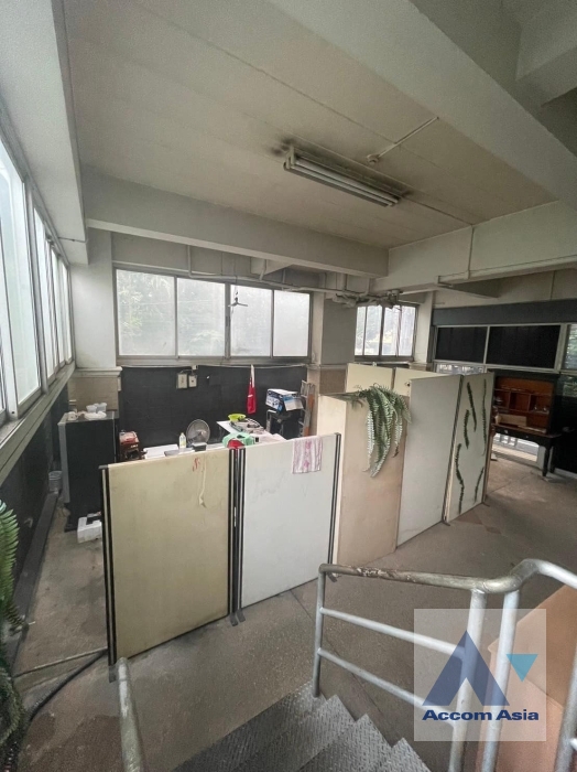 5  7 br Building for rent and sale in charoenkrung ,Bangkok MRT Khlong Toei AA38899