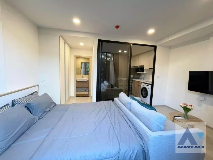  1 Bedroom  Condominium For Rent in Sukhumvit, Bangkok  near BTS Ekkamai (AA38915)