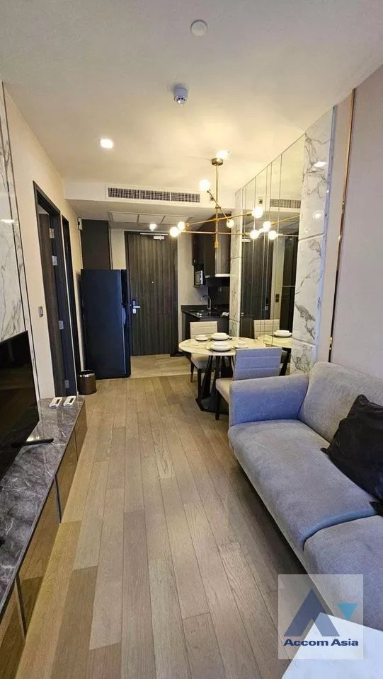  1 Bedroom  Condominium For Rent in Sukhumvit, Bangkok  near BTS Asok - MRT Sukhumvit (AA38916)