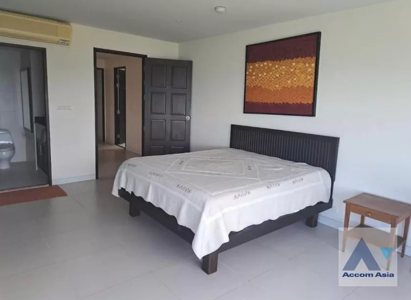 6  3 br Condominium For Sale in  ,Chon Buri  at Ocean Marina AA38917