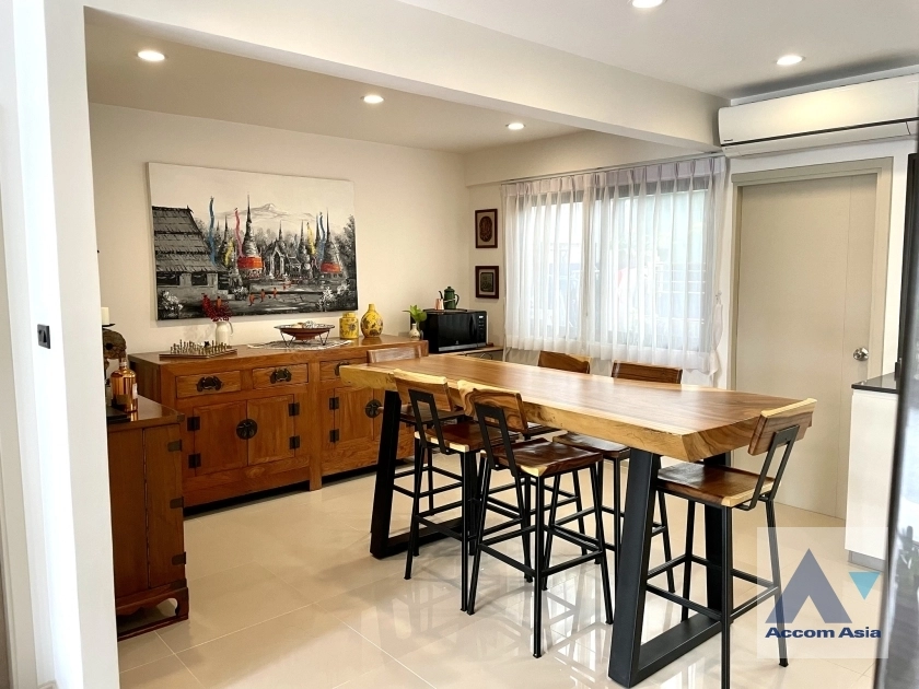 4  3 br Townhouse For Rent in Pattanakarn ,Bangkok ARL Hua Mak at Shizen Phatthanakan AA38920