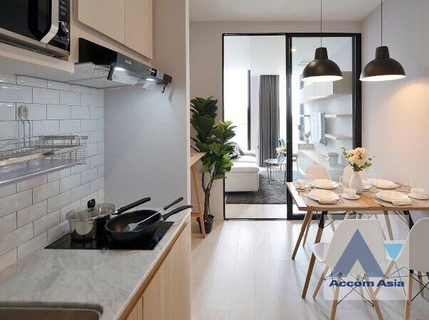 Fully Furnished |  1 Bedroom  Condominium For Rent in Ploenchit, Bangkok  near BTS Ploenchit (AA38931)